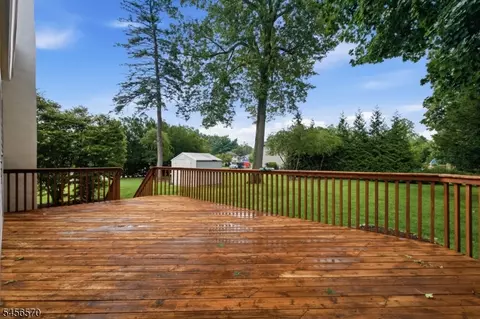 Exterior - 42 Hanover Pl, Wayne, NJ 07470 photo 3 of 6