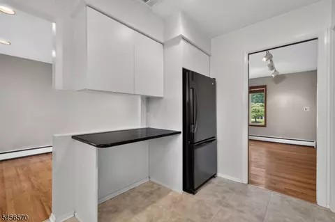 Kitchen - 42 Hanover Pl, Wayne, NJ 07470 photo 3 of 3