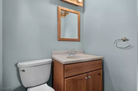 Bath - 42 Hanover Pl, Wayne, NJ 07470 photo 3 of 3