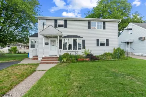 92 Anderson Ave, Totowa, NJ 07512