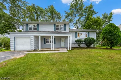 6 Renault Dr, Flanders, NJ 07836