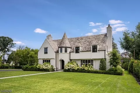 495 Ridgewood Ave, Glen Ridge, NJ 07028