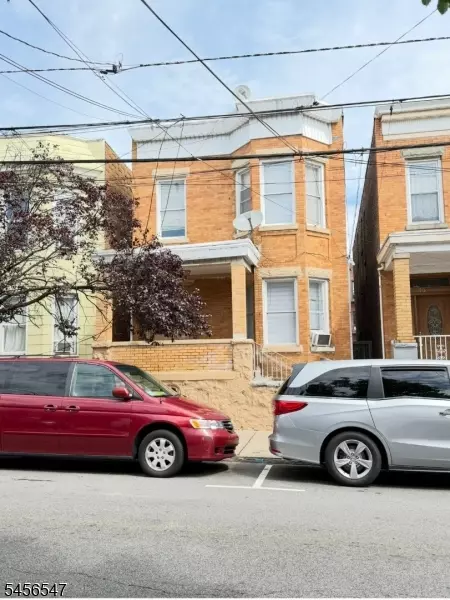 408 57th St, West New York, NJ 07093