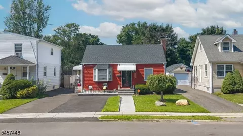 379 Chamberlain Ave, Paterson, NJ 07502