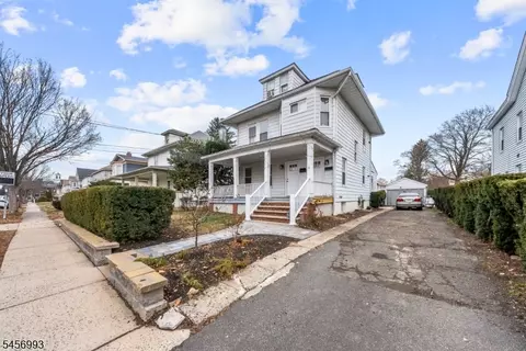 11 Hazel St #1-2, Morristown, NJ 07960