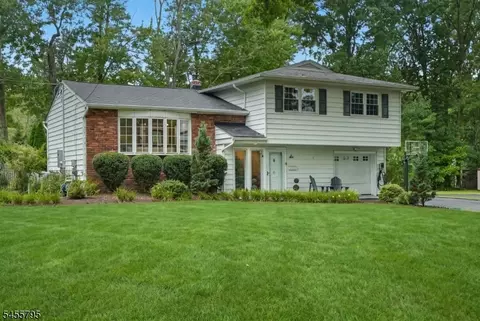 6 Gordon Pl, New Providence, NJ 07974