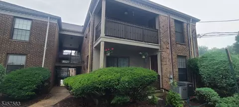 323 Gill Ln, Iselin, NJ 08830