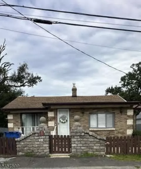216 Hillcrest Ave, South Amboy, NJ 08879