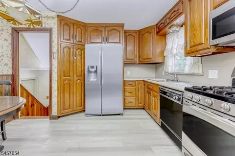 Kitchen - 105 Arnot Pl, Paramus, NJ 07652 photo 1 of 1