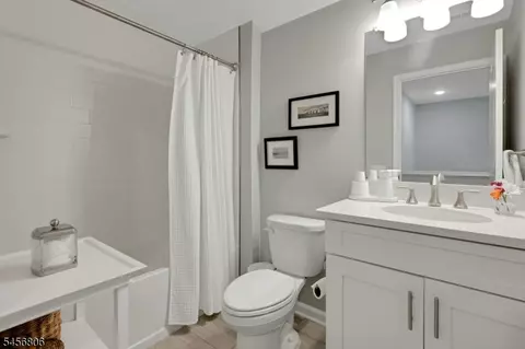Bath - 34 Tate Rd, Flemington, NJ 08822 photo 3 of 3