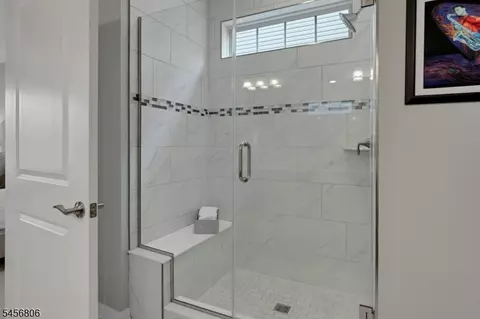 Bath - 34 Tate Rd, Flemington, NJ 08822 photo 1 of 3