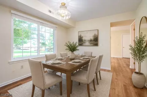 Dining - 9 Evans Ct, Bedminster, NJ 07921 photo 1 of 2
