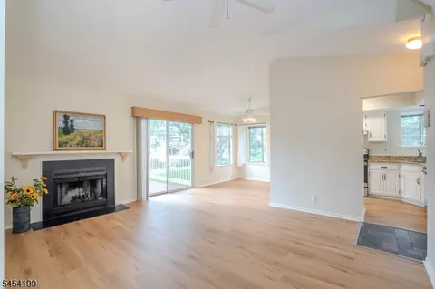 64 Sage Ct, Bedminster, NJ 07921