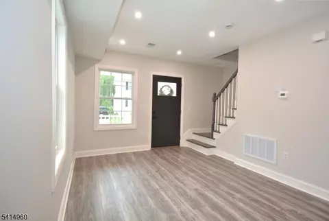 Entry Way - 3 Brown St, Flemington, NJ 08822 photo 2 of 3