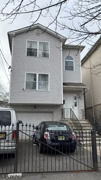 121 Chadwick Ave #2, Newark, NJ 07108