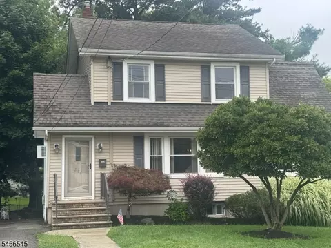 214 Boyle Ave, Totowa, NJ 07512