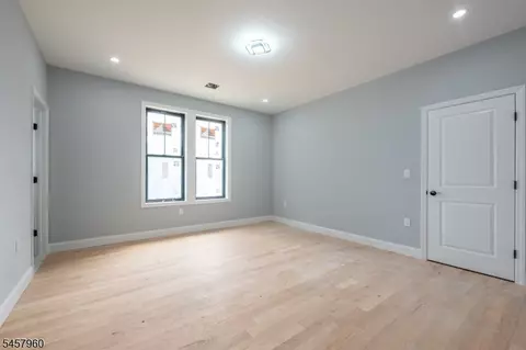 Bedroom - 412 Gregory Rd, Paramus, NJ 07652 photo 6 of 7