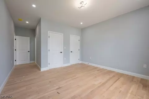 Bedroom - 412 Gregory Rd, Paramus, NJ 07652 photo 4 of 7