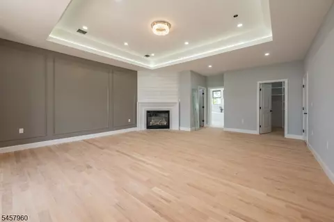Living - 412 Gregory Rd, Paramus, NJ 07652 photo 9 of 13