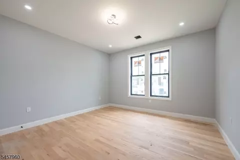 Bedroom - 412 Gregory Rd, Paramus, NJ 07652 photo 3 of 7
