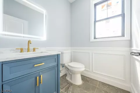 Bath - 412 Gregory Rd, Paramus, NJ 07652 photo 2 of 7