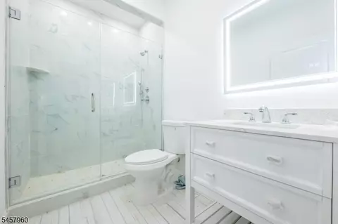 Bath - 412 Gregory Rd, Paramus, NJ 07652 photo 3 of 7