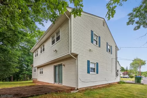 Exterior - 55 Lench Ave, Edison, NJ 08820 photo 4 of 5