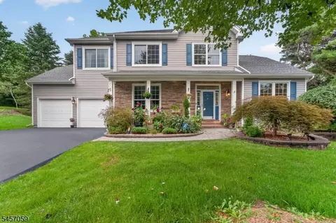 21 Abraham Rd, Whitehouse Station, NJ 08889