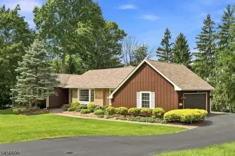 Exterior - 73 Bald Eagle Rd, Hackettstown, NJ 07840 photo 3 of 9