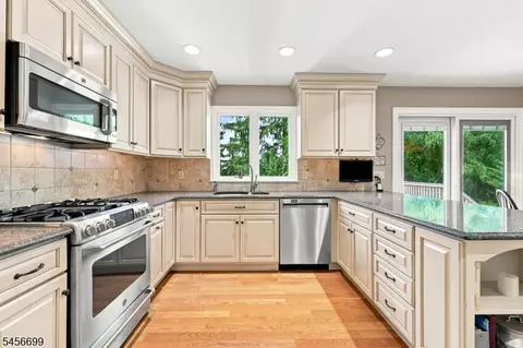 Kitchen - 73 Bald Eagle Rd, Hackettstown, NJ 07840 photo 2 of 4