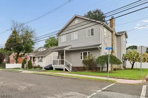 12 2nd St, Wanaque, NJ 07465