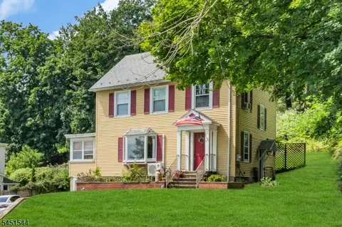 37 Fairview Ave, High Bridge, NJ 08829