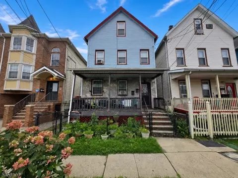 744 Trumbull St, Elizabeth, NJ 07201