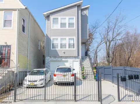95 Ellis Ave, Irvington, NJ 07111