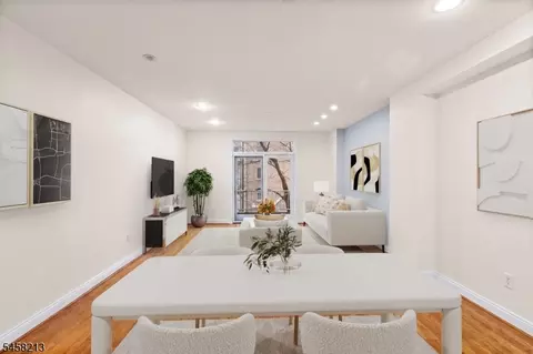 207-31 Shearwater Ct #31, Jersey City, NJ 07305