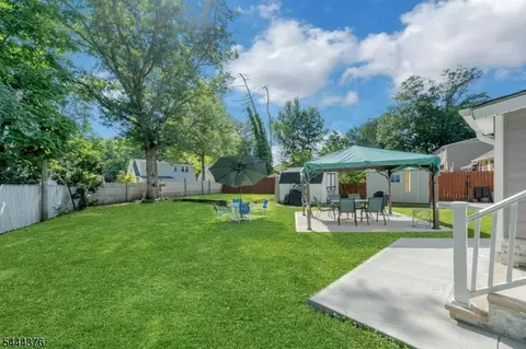Exterior - 812 Sterling St, Plainfield, NJ 07062 photo 8 of 8
