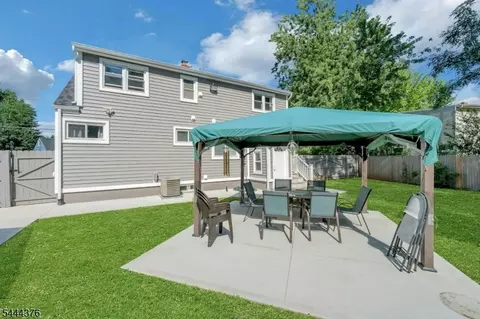 Exterior - 812 Sterling St, Plainfield, NJ 07062 photo 5 of 8