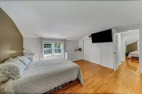 Bedroom - 812 Sterling St, Plainfield, NJ 07062 photo 3 of 9