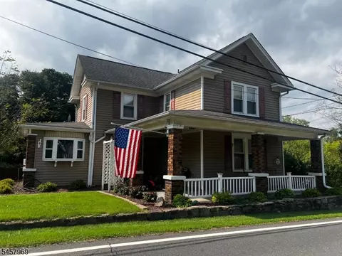 687 Riegelsville Rd, Milford, NJ 08848