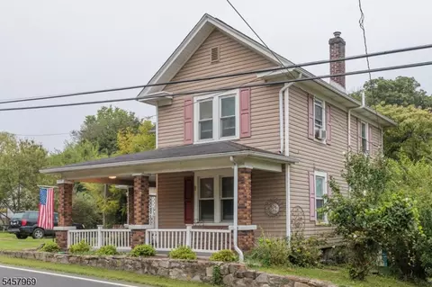 687 Riegelsville Rd, Milford, NJ 08848