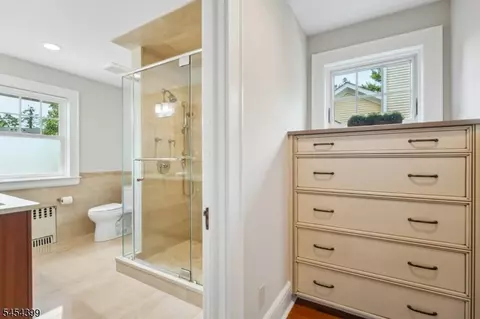 Entry Way - 24 Beekman Ter, Summit, NJ 07901 photo 2 of 2