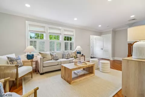 Living - 24 Beekman Ter, Summit, NJ 07901 photo 2 of 4
