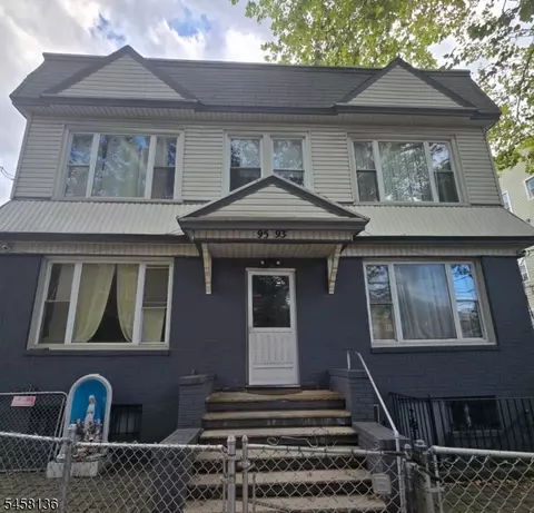 93-95 Hawkins St #4, Newark, NJ 07105
