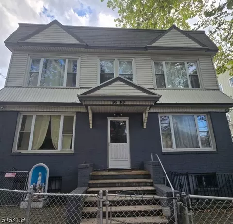 93-95 Hawkins St #4, Newark, NJ 07105
