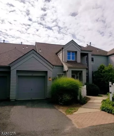 19 Windsor Ct #19, Hamburg, NJ 07419