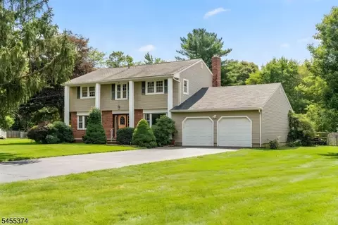 490 S Woods Rd, Hillsborough, NJ 08844