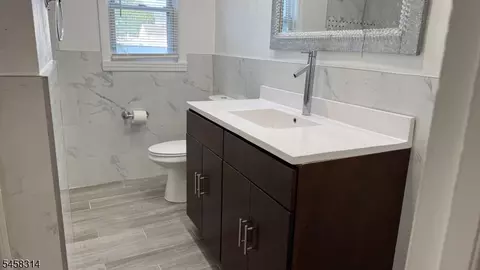 Bath - 88 Meadowbrook Rd, North Plainfield, NJ 07062 photo 1 of 2