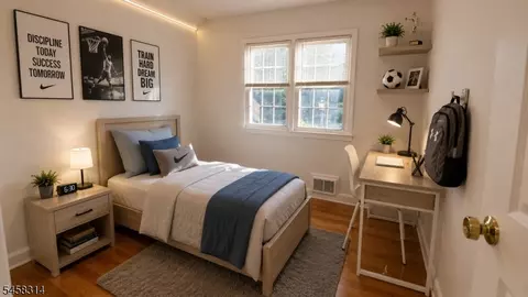 Bedroom - 88 Meadowbrook Rd, North Plainfield, NJ 07062 photo 3 of 3