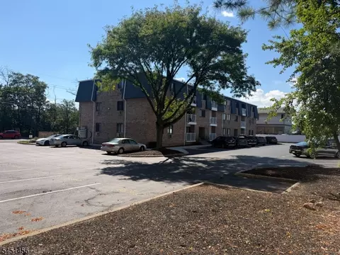 293-307 Main Street U-2 #2 E, Belleville, NJ 07109