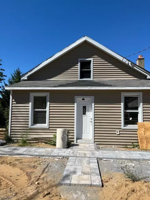 308 Houses Corner Rd, Sparta, NJ 07871